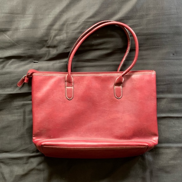 Vintage Red Leather Purse - Picture 2 of 11